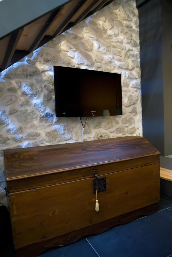 Il Piccolo Loft Holiday Home パラッツォーロ・アクレイデ エクステリア 写真