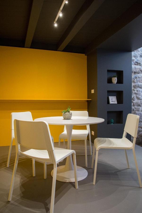 Il Piccolo Loft Holiday Home パラッツォーロ・アクレイデ エクステリア 写真